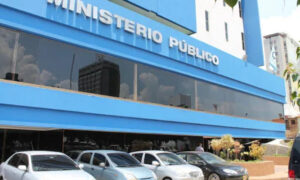 Mujer exige “celeridad” en su caso y denuncia “demoras” de la Fiscalía 49 del Zulia