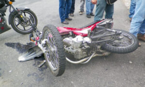 Maduro reporta “casi 300” accidentes de motos cada semana en el país