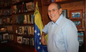 Asilado en Embajada argentina: “Cada día se siente más el peso de la ausencia”