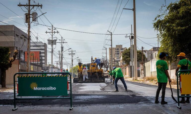 Alcaldía inicia Plan de Asfaltado 2025 en las parroquias Olegario Villalobos y Bolívar