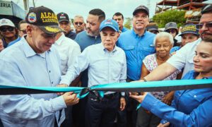 Rosales inaugura el Corredor Vial N, inspecciona obras y realiza jornadas sociales en Lagunillas