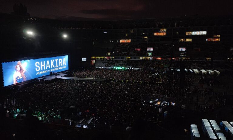 “Gracias Lima, por ustedes estoy aquí”: Shakira lanza emotivo discurso al inicio de su concierto