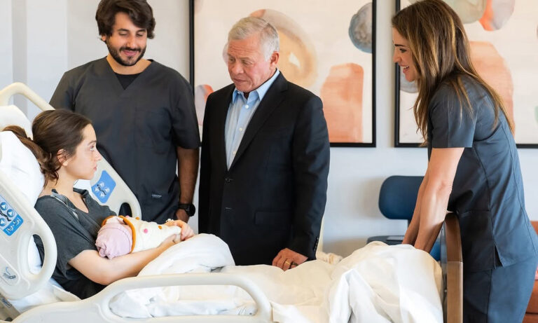 La princesa de Jordania y su esposo venezolano dan la bienvenida a su hija