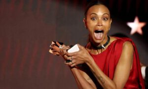 “Emilia Pérez” brilla con tres premios en los Critics Choice, sin Karla Sofía Gascón