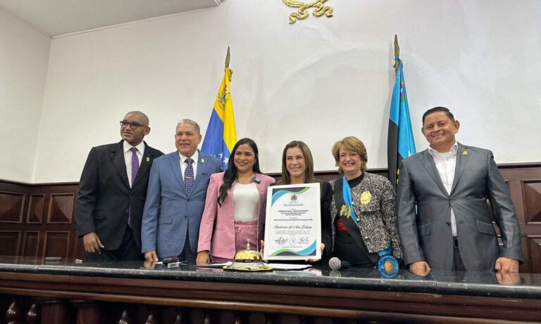 Fundación Niño Zuliano recibe el premio Excelencia Educativa del Clez