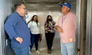 Gobernación recupera ascensor en el Hospital General del Sur