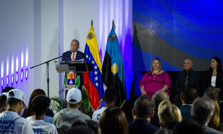 Rosales afirma que las sanciones no generan cambios políticos