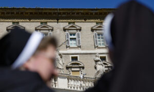 El Papa pide diálogos constructivos para aliviar tensiones en Sudán del Sur y Sudán