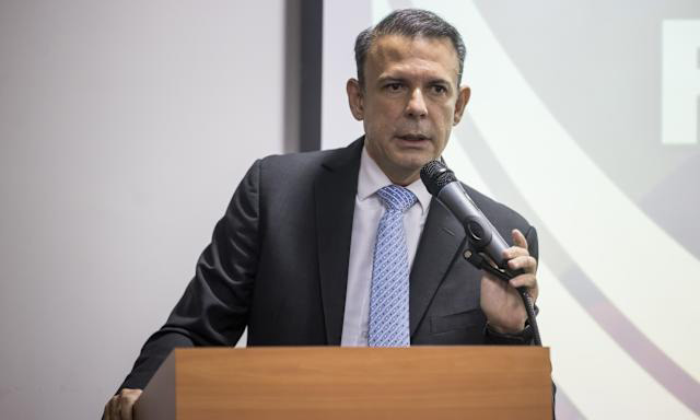 Roberto Enríquez asume la secretaría ejecutiva de la Plataforma Unitaria