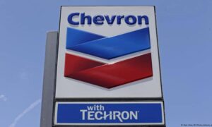 Bloomberg: Chevron sigue enviando a sus empleados a Caracas pese a alertas aéreas
