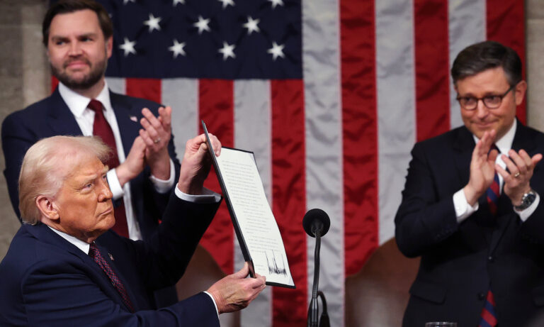 Trump equipara el “Tren de Aragua” con Isis ante el Congreso y promete “medidas contundentes”