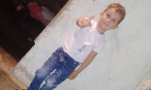 Ezequiel necesita una válvula ventrículo-peritoneal para ganarle a la hidrocefalia