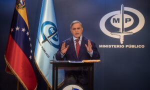 Saab acusa a Boric de usar el caso Ronald Ojeda contra gobierno de Maduro