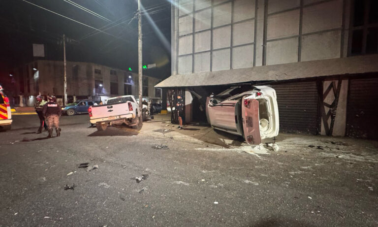 Fuerte colisión entre dos vehículos en Cabimas deja dos heridos