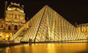 Louvre recauda €1,4 millones en una cena de gala
