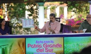 Maduro insiste en que el país no se “arrodillará” ante el “imperio”