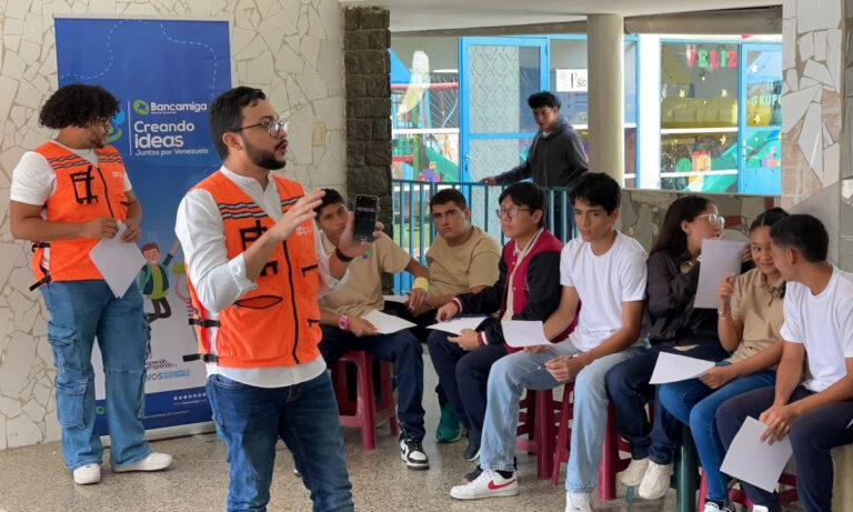 Más de 300 jóvenes participan en el programa “Creando Ideas. Juntos por Venezuela” de Bancamiga