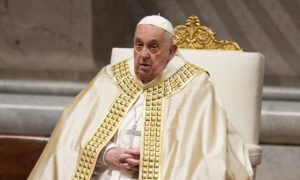 El Papa sigue los ejercicios espirituales y su estado de ánimo es bueno