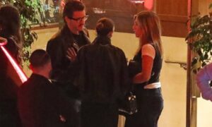 Captan a Jennifer Aniston y Pedro Pascal cenando juntos en Los Ángeles
