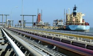 Disminuye carga petrolera en puertos venezolanos tras anuncios de aranceles