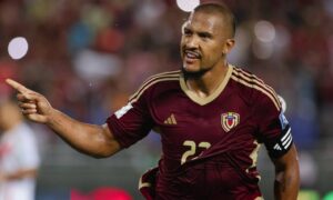 Salomón Rondón se quiebra ante su posible participación en el Mundial