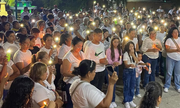 Realizan vigilia por la libertad de Fernando Loaiza, alcalde del municipio Catatumbo