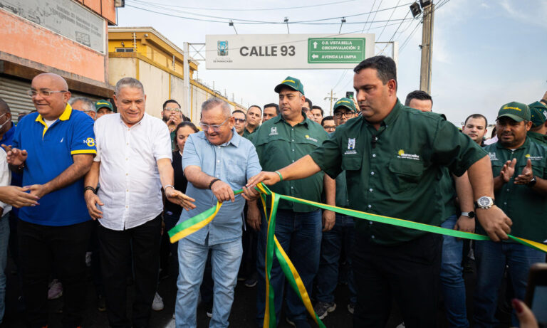 Alcaldía entrega proyecto de un kilómetro de asfaltado en el corredor vial Amparo