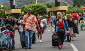 Intención de migrar de venezolanos sube a 46,5 % entre enero y marzo