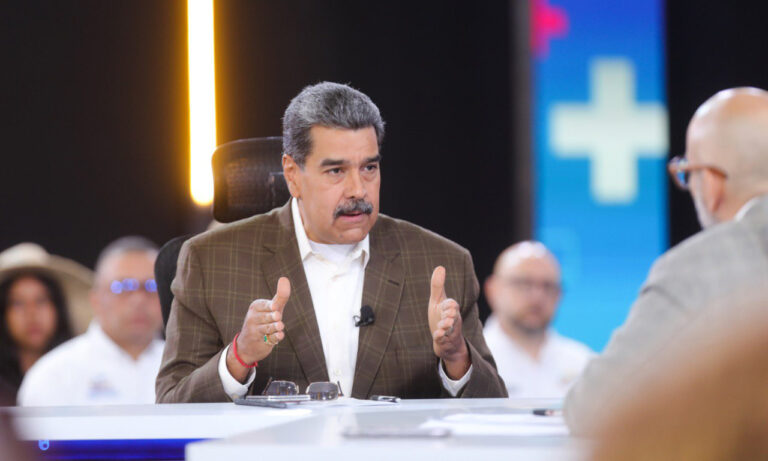 Maduro exige a Bukele «abandonar el camino de la desaparición forzosa»