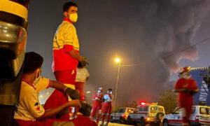 Sube a 40 la cifra de muertos por una gran explosión en un puerto iraní