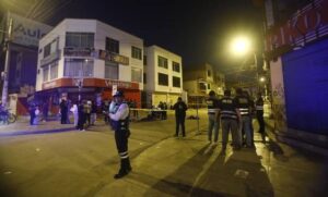 Acribillan a venezolano en Lima y le dejan un mensaje: “los mataré a todos”