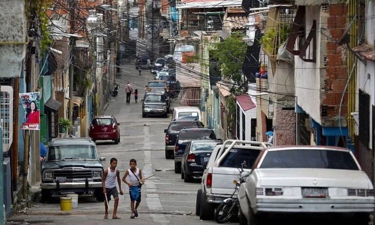 Revelan que 3,4 millones de hogares vivían en pobreza extrema en 2024