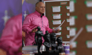 Cabello responde a Bukele: “No eres quién para ponernos condiciones”