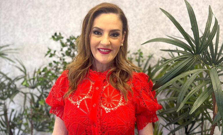 Chantal Andere deja atrás su fama de villana en “Velvet: El nuevo imperio”