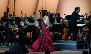 Concierto “We Love LA” reúne a Christina Aguilera y Gustavo Dudamel en Hollywood Bowl