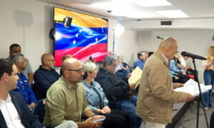 Presentan en Caracas la red “Decide” para promover la “resistencia democrática”