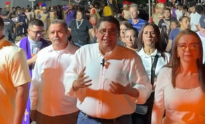 Ely Atencio inscribe su candidatura a la Gobernación del Zulia por AD intervenido