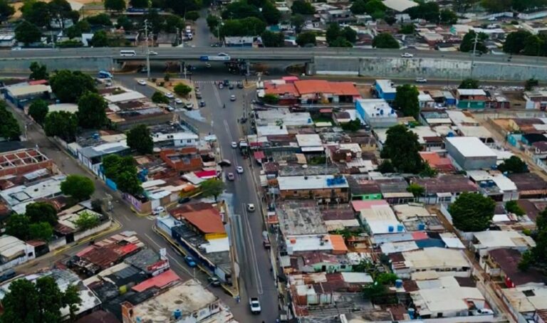 Rosales inaugura el corredor vial Cuatricentenario en Maracaibo
