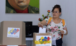 Segunda consulta popular avanza con normalidad en todo el país