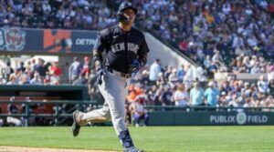Yankees de Nueva York suben al aguilucho Jorbit Vivas