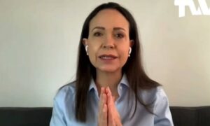 Machado a migrantes: Hacemos “todo” para que regresen “voluntariamente”