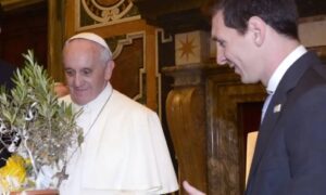Messi recuerda al papa Francisco: Hizo del mundo un lugar mejor