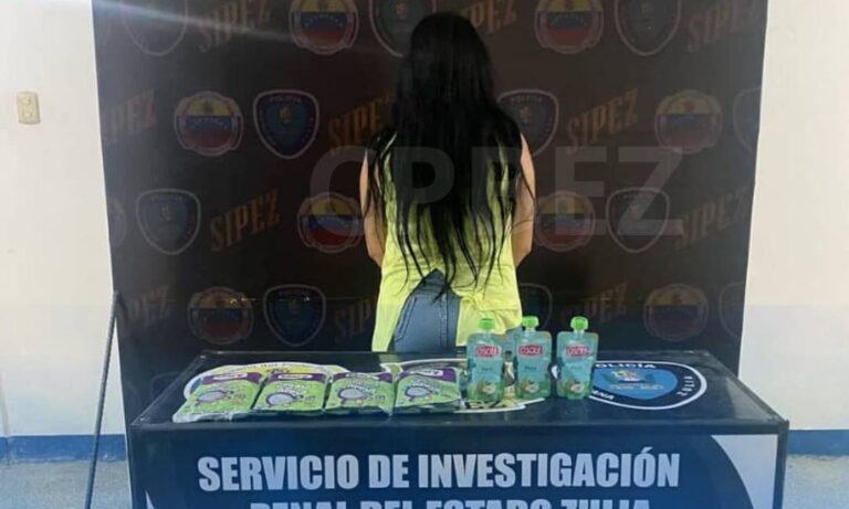Mujer vende alimentos vencidos para niños y causa una intoxicación