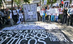 Foro Penal registra reducción de presos políticos en el país con 896 detenidos