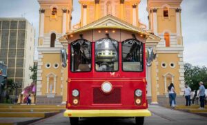 El Tranvía realizará la tradicional Ruta de los 7 Templos en Maracaibo