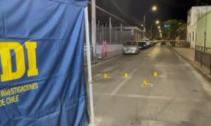 Acribillan a joven venezolano de más de 15 tiros en Chile