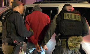 Deportarán a 2 venezolanos acusados de secuestro y tortura en Washington