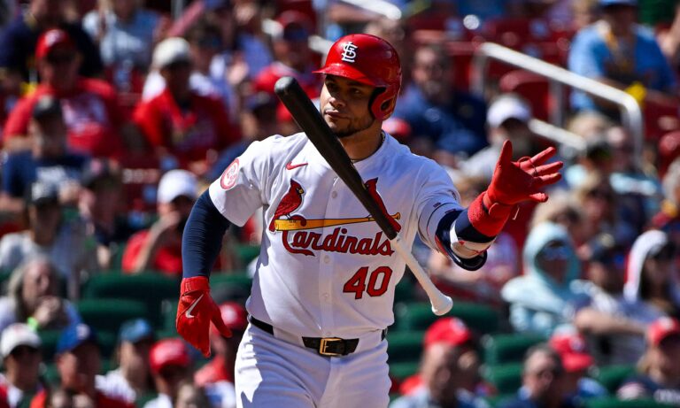 Willson Contreras extiende la mayor racha ofensiva de venezolanos este año