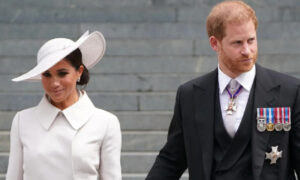 Revelan que Harry y Meghan se apartaron de la monarquía al sentirse desprotegidos
