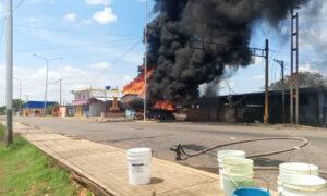 Incendio de cisterna en Guárico deja 10 afectados y daños en viviendas y comercios